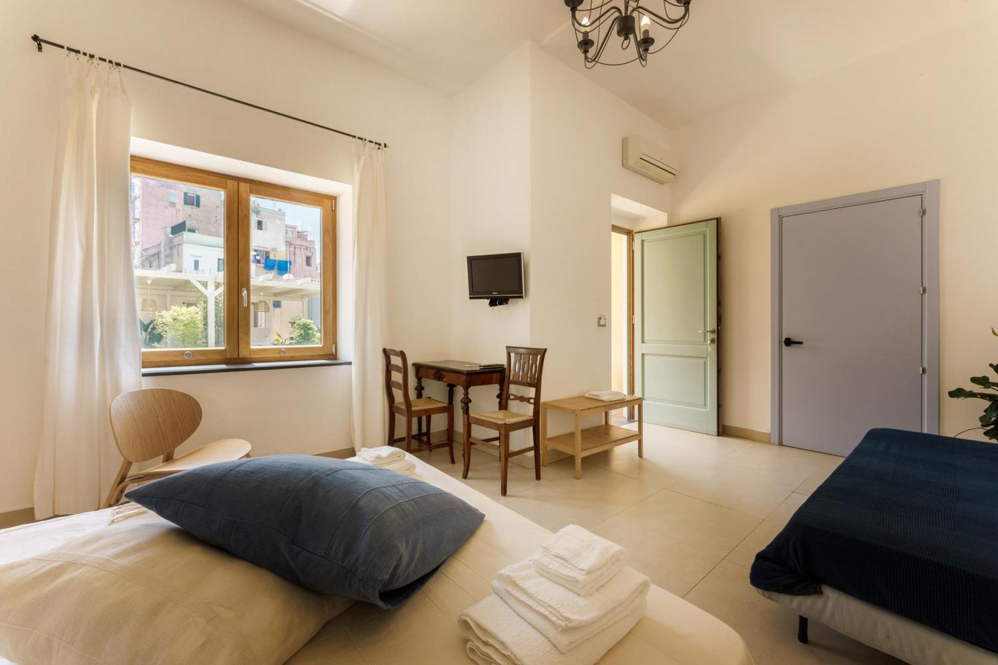 Couette-café Mazzella 3*